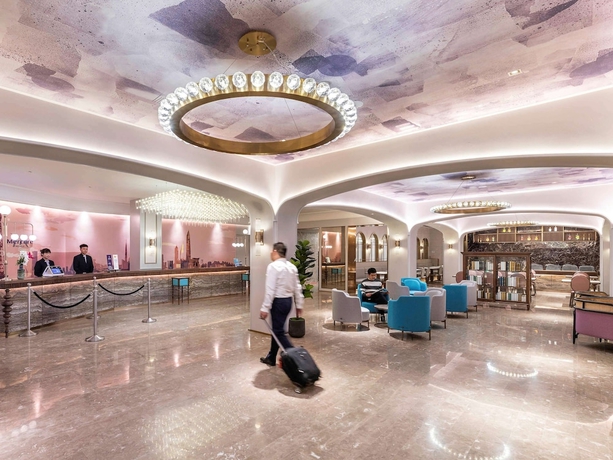 Imagen de los interiores del Hotel Mercure Shanghai Xujiahui South. Foto 18