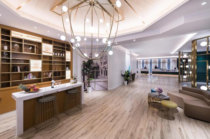 Imagen de los interiores del Hotel Mercure Shanghai Yu Garden On The Bund. Foto 9