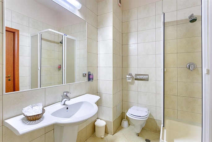 Imagen de la habitación del Hotel Mercure Sibiu Airport. Foto 4