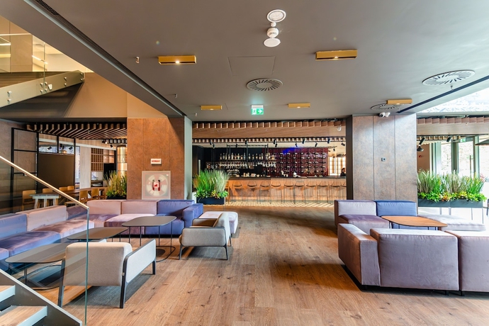 Imagen del bar/restaurante del Hotel Mercure Sibiu Arsenal. Foto 2