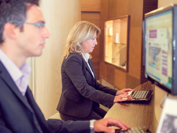 Imagen de los interiores del Hotel Mercure Siracusa Prometeo. Foto 19