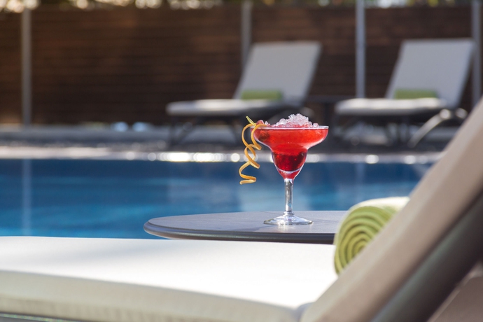 Imagen de la piscina del Hotel Mercure Sochi Centre. Foto 12