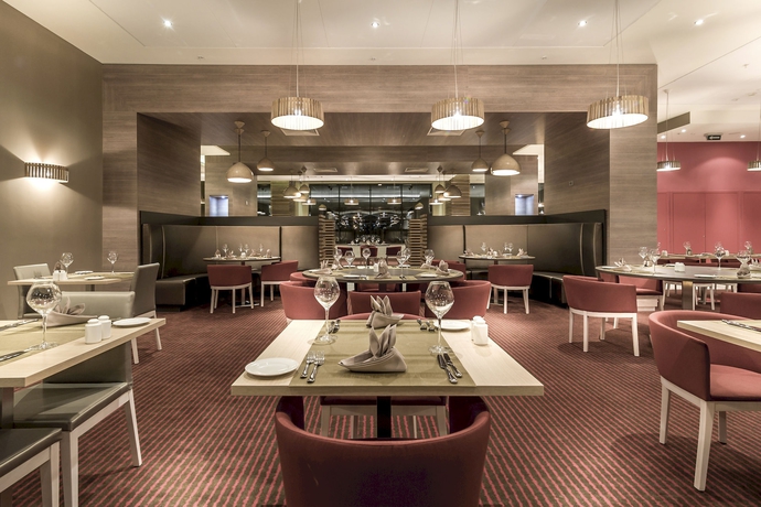 Imagen del bar/restaurante del Hotel Mercure Sochi Centre. Foto 2