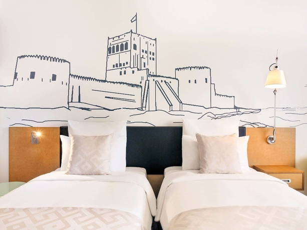 Imagen de la habitación del Hotel Mercure Sohar. Foto 14