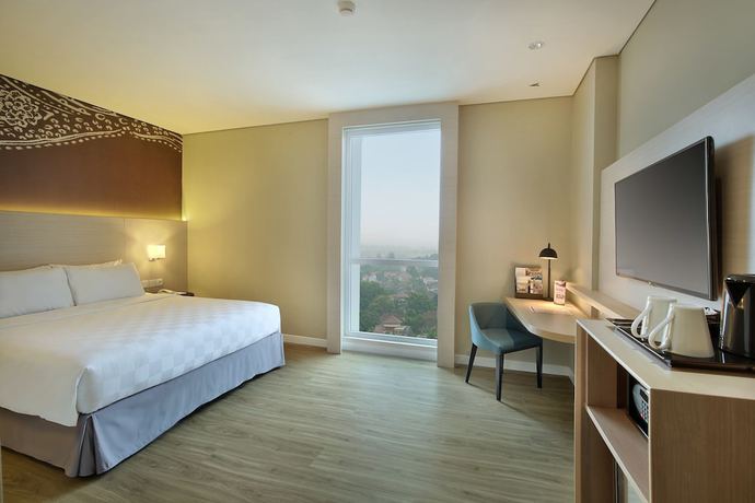 Imagen de la habitación del Hotel Mercure Solo. Foto 10