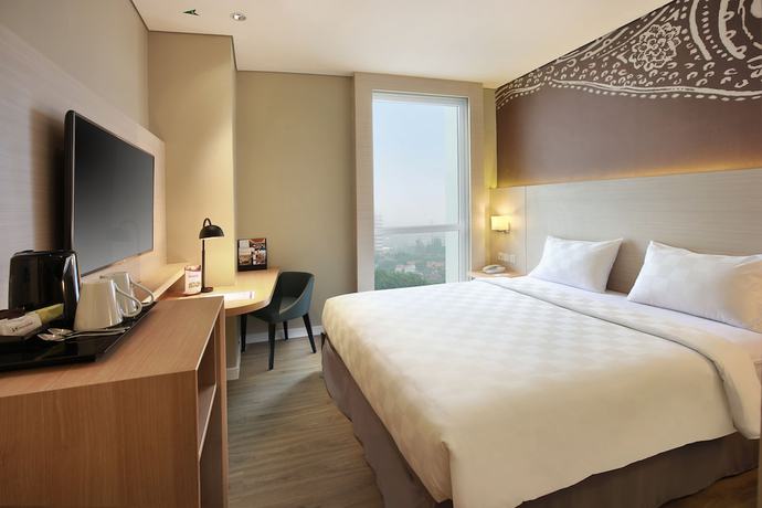 Imagen de la habitación del Hotel Mercure Solo. Foto 11