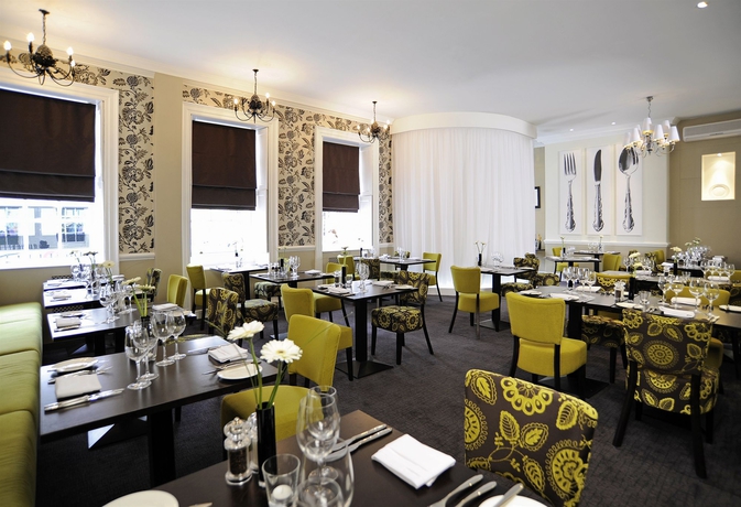 Imagen del bar/restaurante del Hotel Mercure Southampton Centre Dolphin. Foto 2