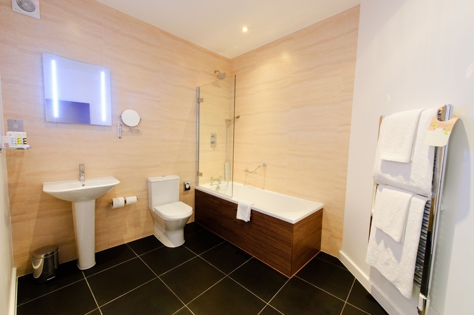 Imagen de la habitación del Hotel Mercure Southampton Centre Dolphin. Foto 11