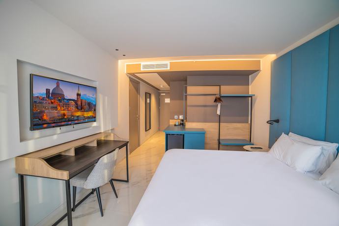 Imagen de la habitación del Hotel Mercure St. Julian's Malta. Foto 14