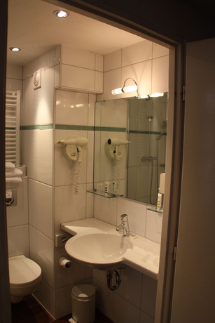 Imagen de la habitación del Hotel Mercure Strasbourg Centre Petite France. Foto 5