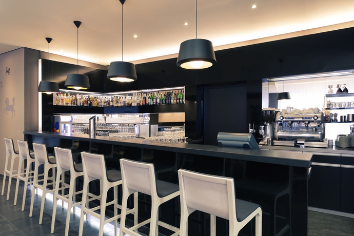 Imagen de los interiores del Hotel Mercure Stuttgart City Center. Foto 12