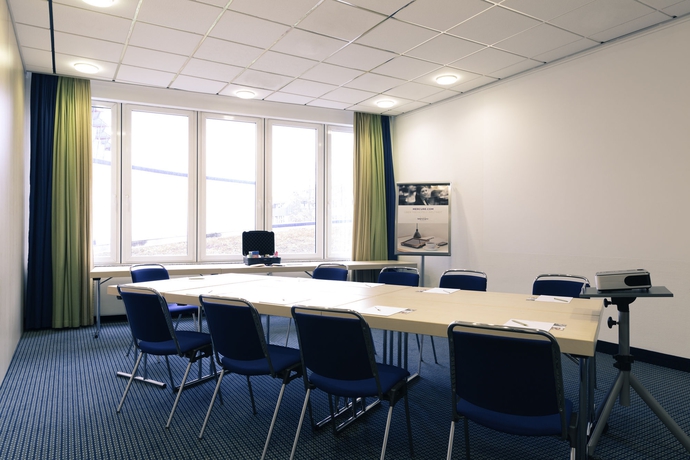 Imagen de los interiores del Hotel Mercure Stuttgart City Center. Foto 13