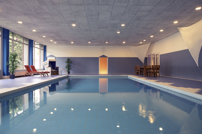Imagen de la piscina del Hotel Mercure Stuttgart Sindelfingen An Der Messe. Foto 15