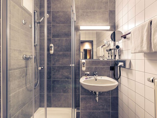 Imagen de la habitación del Hotel Mercure Stuttgart Zuffenhausen. Foto 7