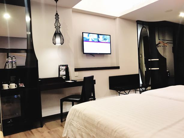 Imagen de la habitación del Hotel Mercure Surabaya Grand Mirama. Foto 16