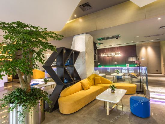 Imagen de los interiores del Hotel Mercure Suzhou Downtown. Foto 12