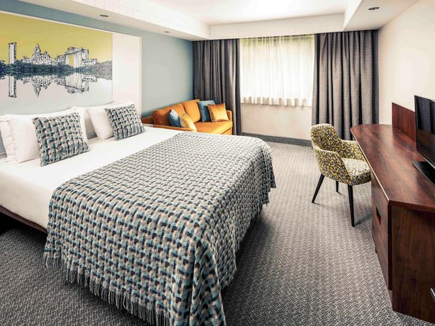 Imagen de la habitación del Hotel Mercure Swansea. Foto 11