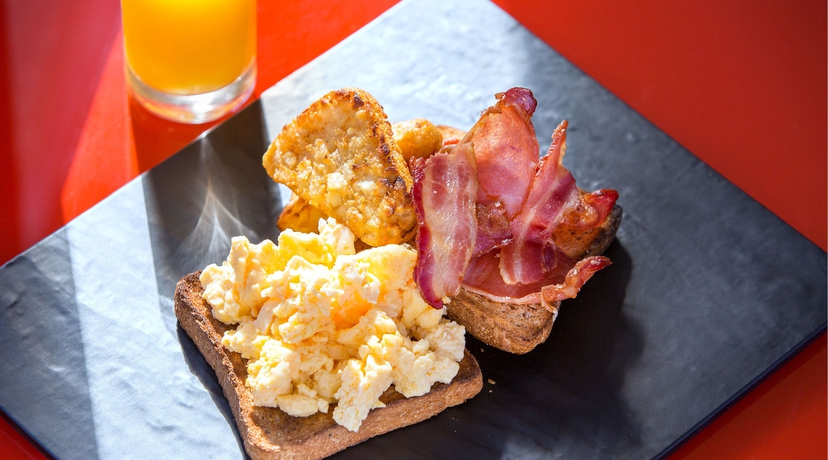 Imagen del bar/restaurante del Hotel Mercure Sydney Macquarie Park. Foto 5