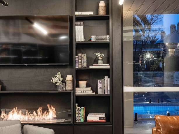 Imagen del bar/restaurante del Hotel Mercure Sydney Rouse Hill. Foto 8