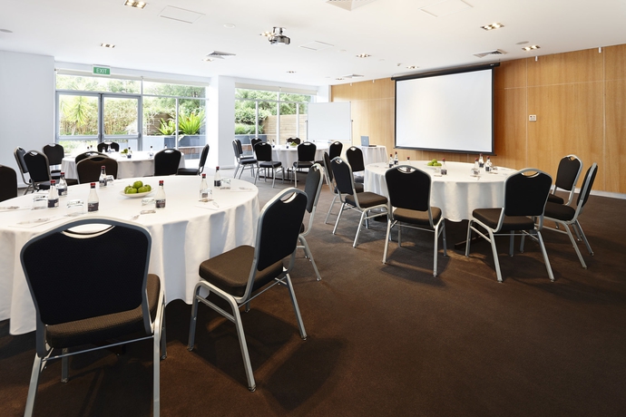 Imagen de los interiores del Hotel Mercure Sydney St Leonards. Foto 16