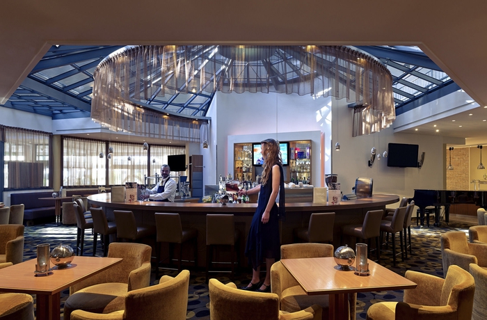 Imagen del bar/restaurante del Hotel Mercure Tagungs- and Landhotel Krefeld. Foto 3