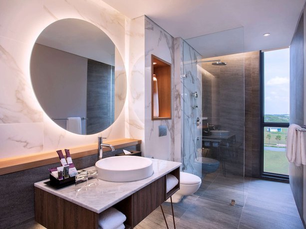 Imagen de la habitación del Hotel Mercure Tangerang BSD City. Foto 8