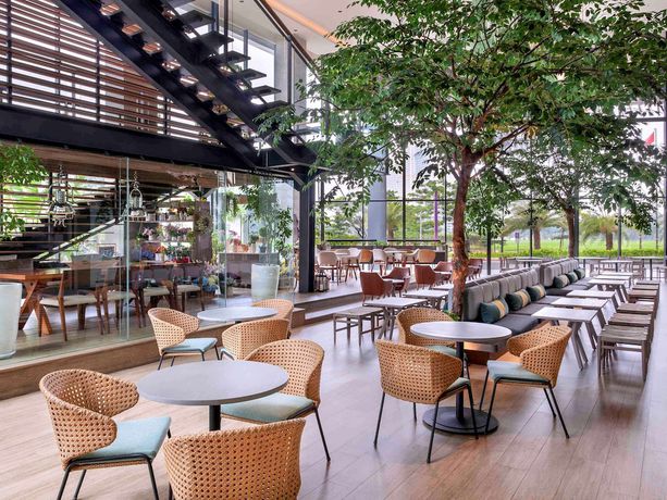 Imagen del bar/restaurante del Hotel Mercure Tangerang BSD City. Foto 6
