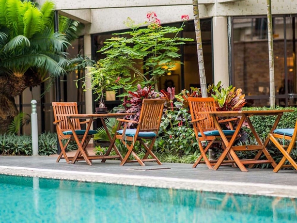 Imagen de la piscina del Hotel Mercure The Moorhouse Ikoyi Lagos. Foto 16