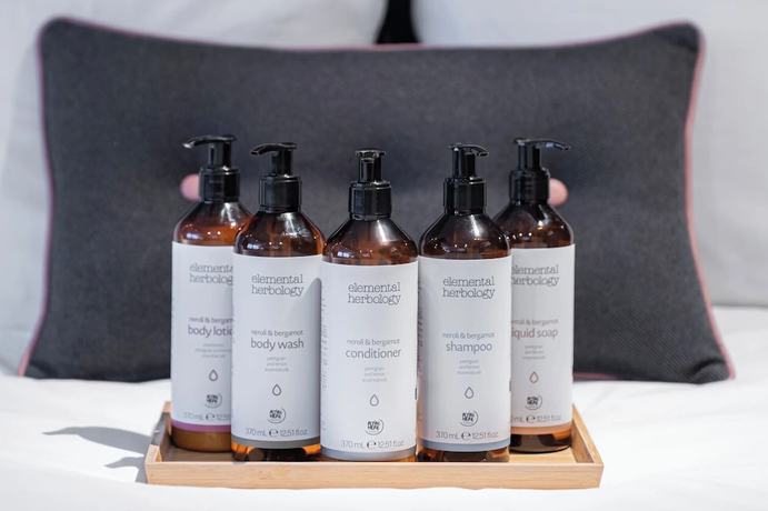 Imagen de la habitación del Hotel Mercure Tokyo Haneda Airport. Foto 16