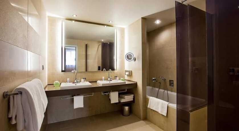 Imagen de la habitación del Hotel Mercure Tyumen Center. Foto 11