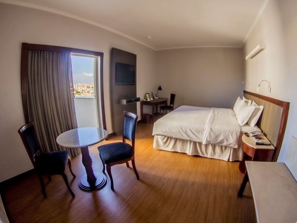 Imagen de la habitación del Hotel Mercure Uberlândia Plaza Shopping. Foto 16