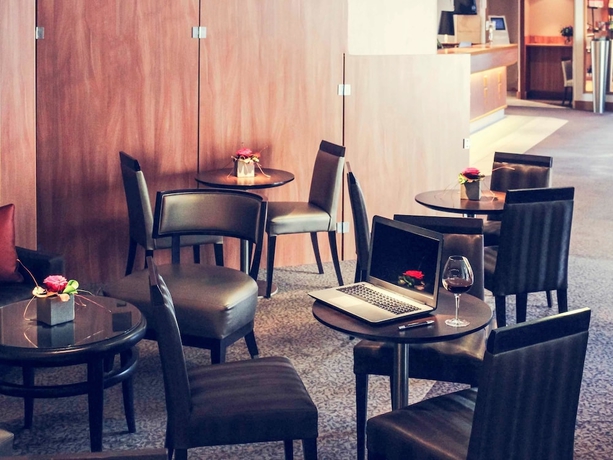 Imagen del bar/restaurante del Hotel Mercure Valence Sud. Foto 4