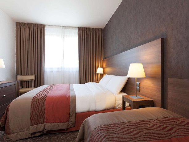Imagen de la habitación del Hotel Mercure Versailles Paris Ouest. Foto 13