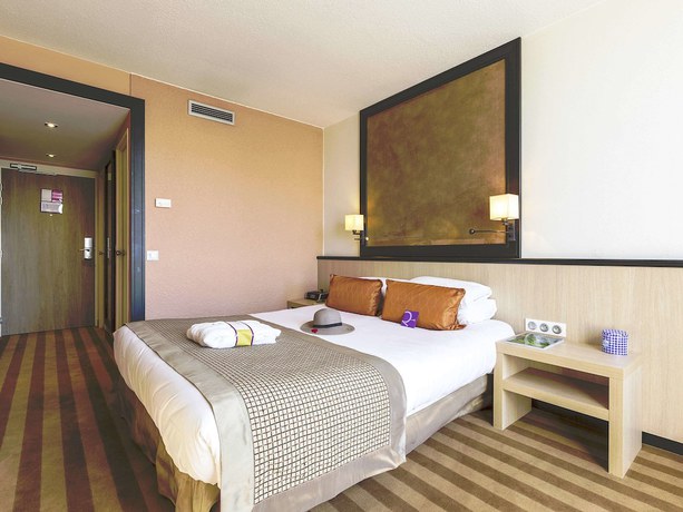 Imagen de la habitación del Hotel Mercure Vichy Thermalia. Foto 9