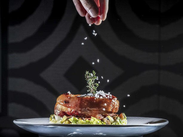 Imagen del bar/restaurante del Hotel Mercure Vichy Thermalia. Foto 7