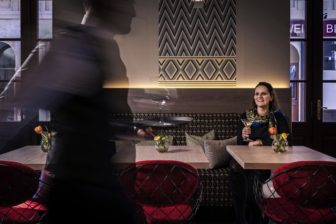 Imagen del bar/restaurante del Hotel Mercure Vienna First. Foto 6