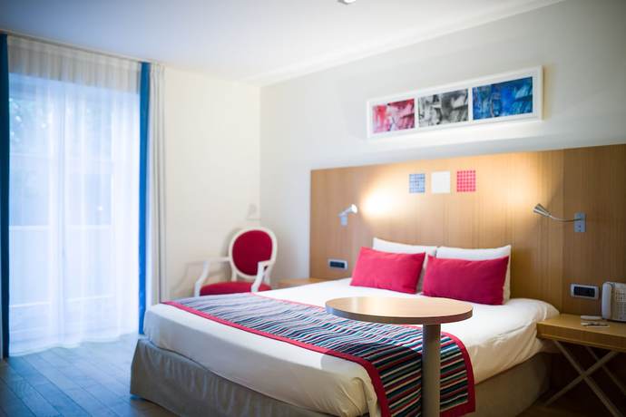 Imagen de la habitación del Hotel Mercure Vittel. Foto 9