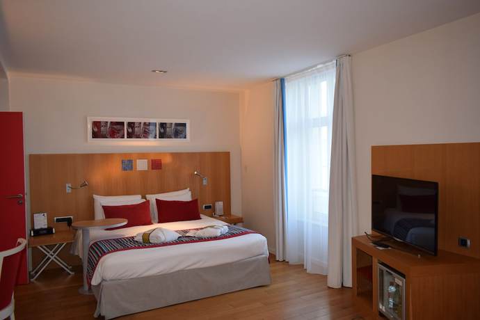 Imagen de la habitación del Hotel Mercure Vittel. Foto 12