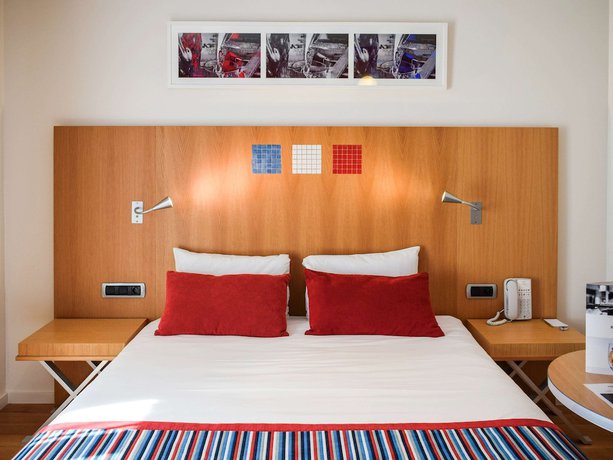 Imagen de la habitación del Hotel Mercure Vittel. Foto 17