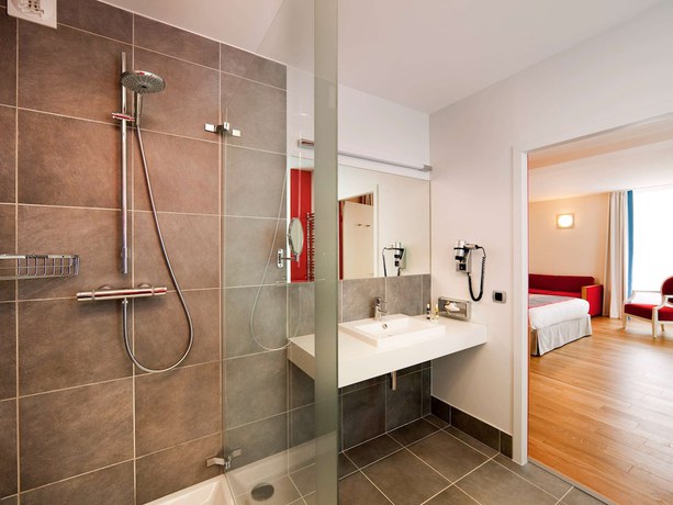 Imagen de la habitación del Hotel Mercure Vittel. Foto 18