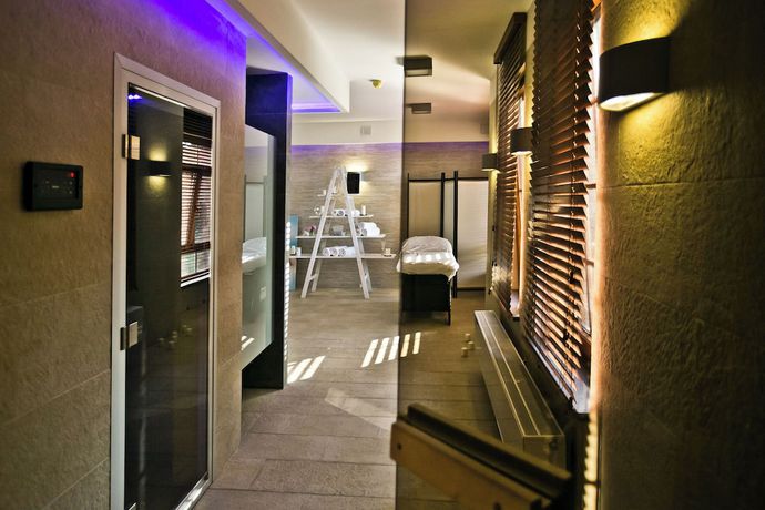 Imagen de la piscina del Hotel Mercure Wiazowna Brant. Foto 20