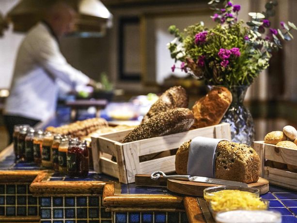 Imagen del bar/restaurante del Hotel Mercure Windhoek. Foto 6