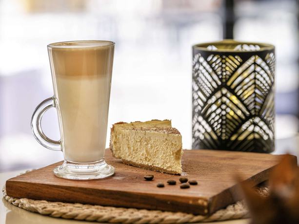 Imagen del bar/restaurante del Hotel Mercure Windhoek. Foto 10