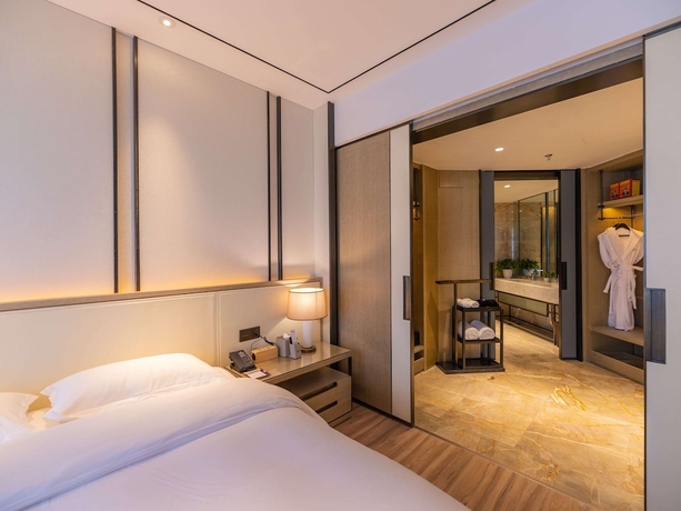 Imagen de la habitación del Hotel Mercure Xiangyang Railway Station. Foto 13