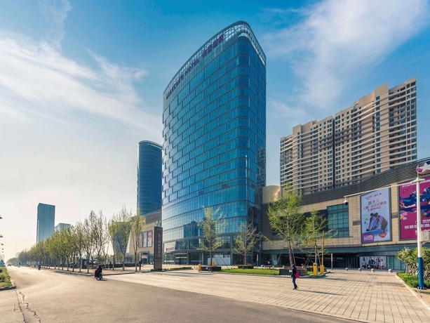 Imagen general del Hotel Mercure Yantai Golden Beach. Foto 1