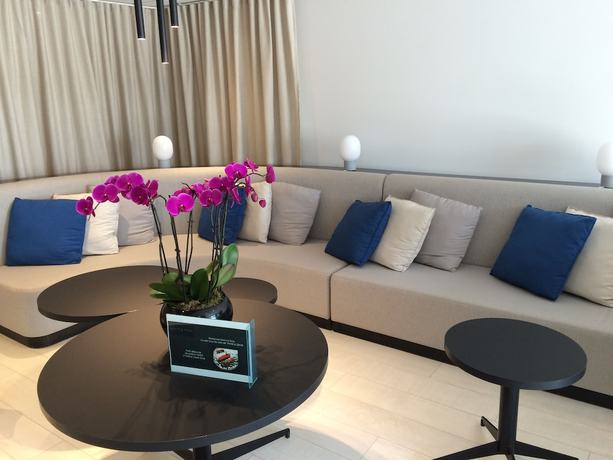 Imagen de los interiores del Hotel Mercure and Spa Bastia Biguglia. Foto 19