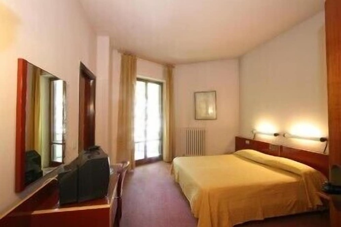 Imagen general del Hotel Mercurio, Capocastello. Foto 1