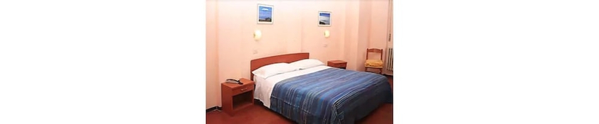 Imagen de la habitación del Hotel Mercurio. Foto 9