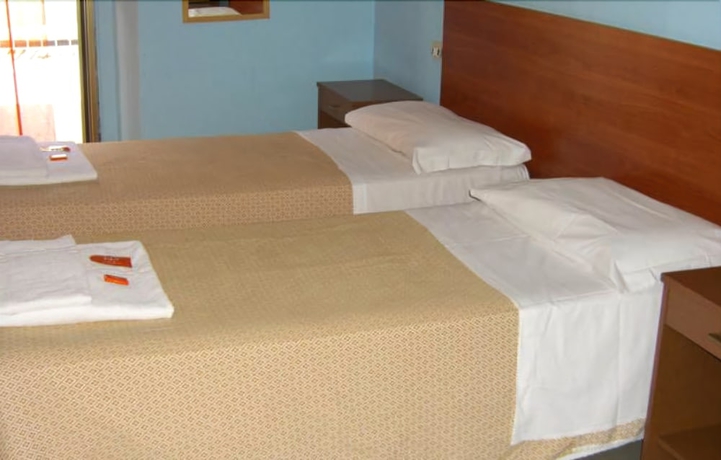 Imagen de la habitación del Hotel Mercurio. Foto 11