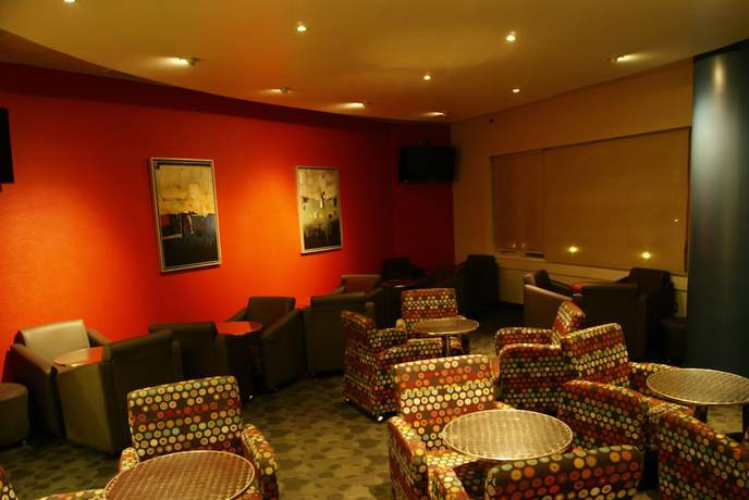 Imagen del bar/restaurante del Hotel Mercury Inn. Foto 2